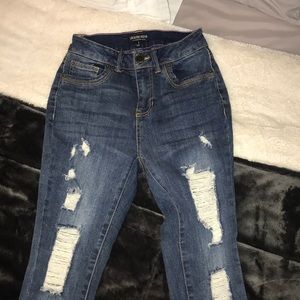 High waisted fitted jeans